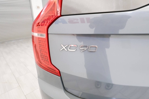 2020 Volvo XC90 T6 Momentum 6 Passenger AWD 4dr SUV