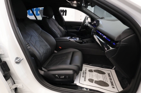 2025 BMW 5 Series 530i xDrive AWD 4dr Sedan