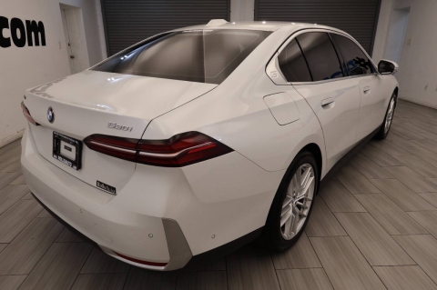 2025 BMW 5 Series 530i xDrive AWD 4dr Sedan