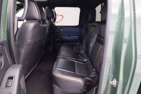2023 Nissan Frontier PRO 4X 4x4 4dr Crew Cab 5 ft. SB