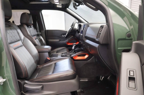 2023 Nissan Frontier PRO 4X 4x4 4dr Crew Cab 5 ft. SB