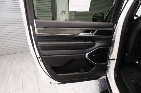 2024 Jeep Wagoneer L Series II 4x4 4dr SUV