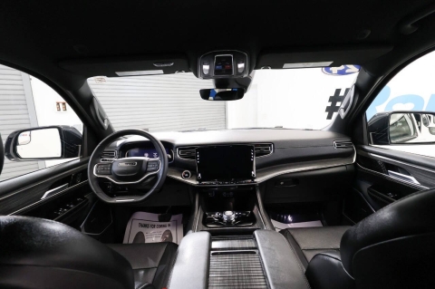 2024 Jeep Wagoneer L Series II 4x4 4dr SUV