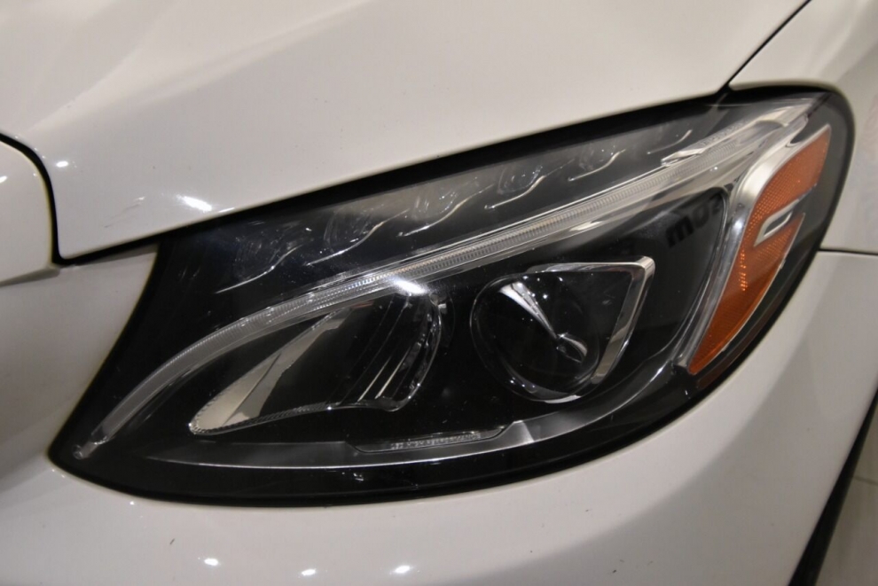 2018 Mercedes-Benz C-Class C 300 4MATIC AWD 4dr Sedan, White, Mileage: 86,706 - photo 9