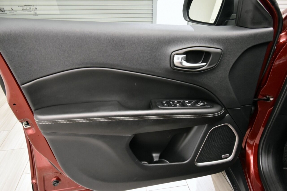 2021 Jeep Compass 80th Anniversary Edition 4x4 4dr SUV, Red, Mileage: 62,306 - photo 15