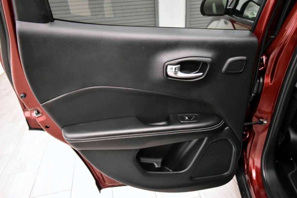 2021 Jeep Compass 80th Anniversary Edition 4x4 4dr SUV, Red, Mileage: 62,306 - photo 20