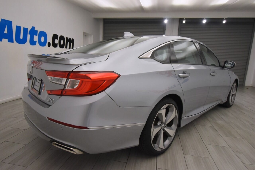 2020 Honda Accord Touring 4dr Sedan, Silver, Mileage: 86,547 - photo 4