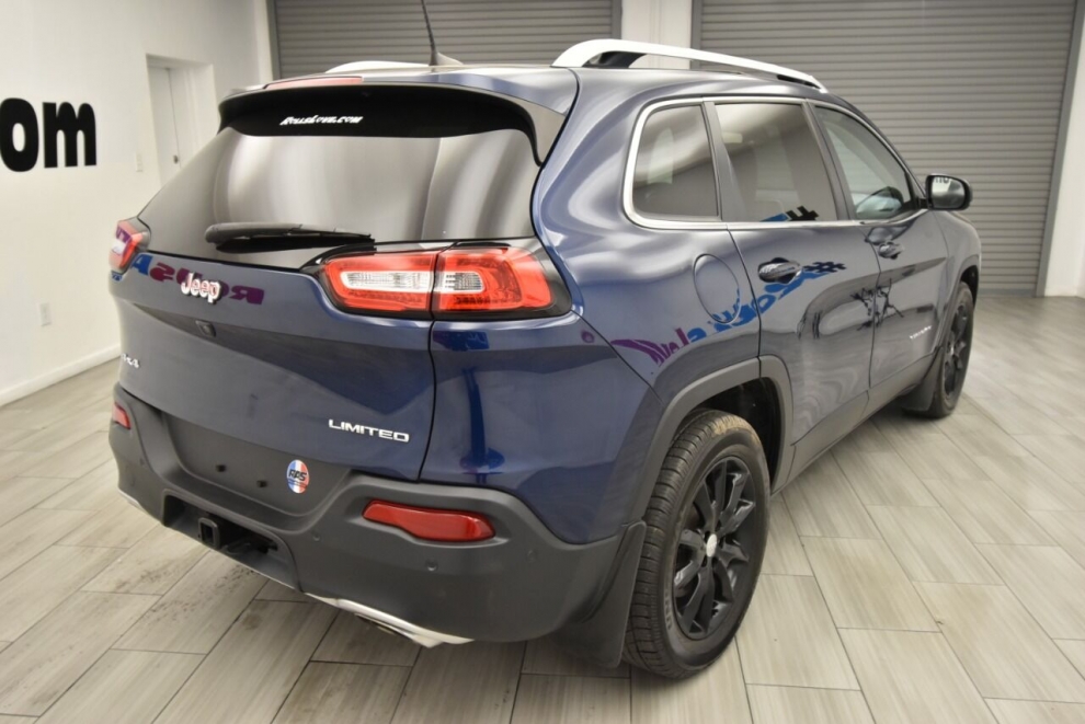 2018 Jeep Cherokee Limited 4x4 4dr SUV, Blue, Mileage: 46,412 - photo 4