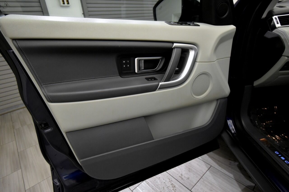 2019 Land Rover Discovery Sport HSE Luxury AWD 4dr SUV, Blue, Mileage: 28,012 - photo 14