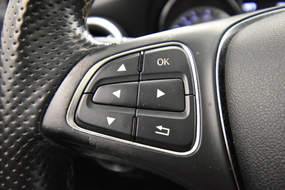 2015 Mercedes-Benz CLA CLA 250 4MATIC AWD 4dr Sedan, Black, Mileage: 62,897 - photo 28