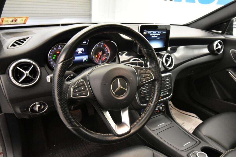 2015 Mercedes-Benz CLA CLA 250 4MATIC AWD 4dr Sedan, Black, Mileage: 62,796 - photo 10