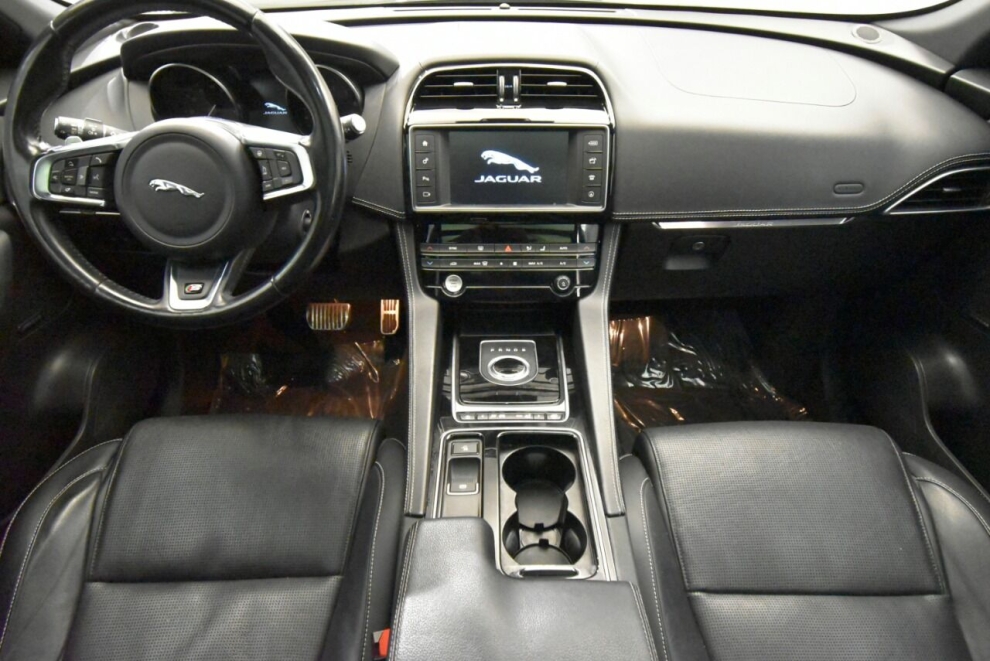 2018 Jaguar F-PACE S AWD 4dr SUV, Black, Mileage: 86,651 - photo 27