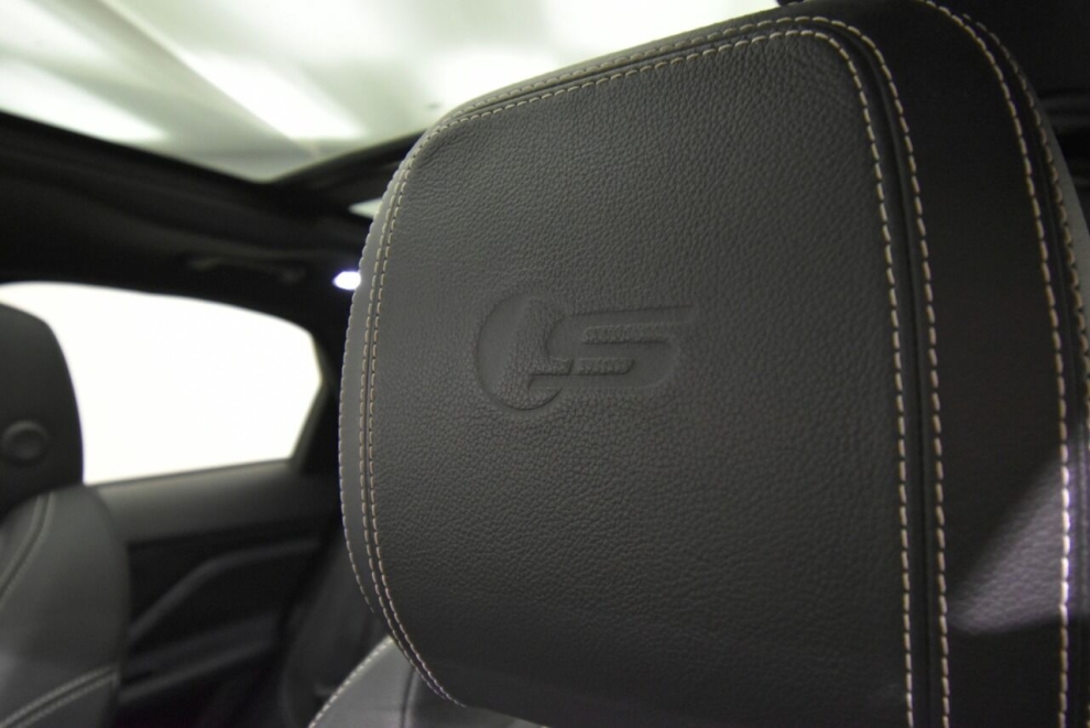 2018 Jaguar F-PACE S AWD 4dr SUV, Black, Mileage: 86,651 - photo 31