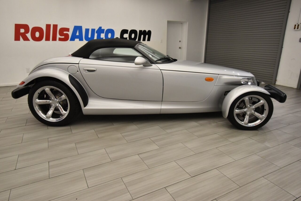 2001 Plymouth Prowler Base 2dr Convertible, Silver, Mileage: 9,466 - photo 5