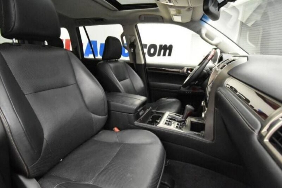 2015 Lexus GX 460 Luxury AWD 4dr SUV, Silver, Mileage: 84,131 - photo 21