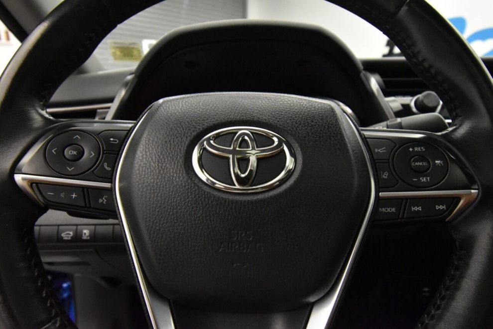 2019 Toyota Camry XSE 4dr Sedan, Blue, Mileage: 67,713 - photo 27