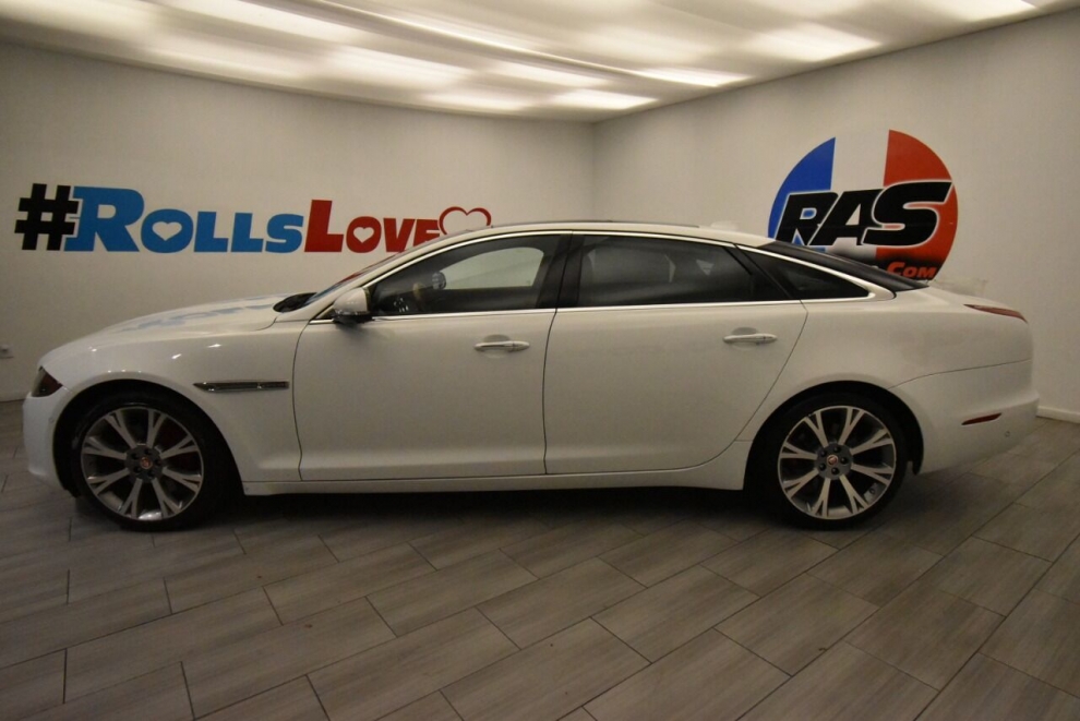 2019 Jaguar XJL Portfolio AWD 4dr Sedan, White, Mileage: 75,491 - photo 1