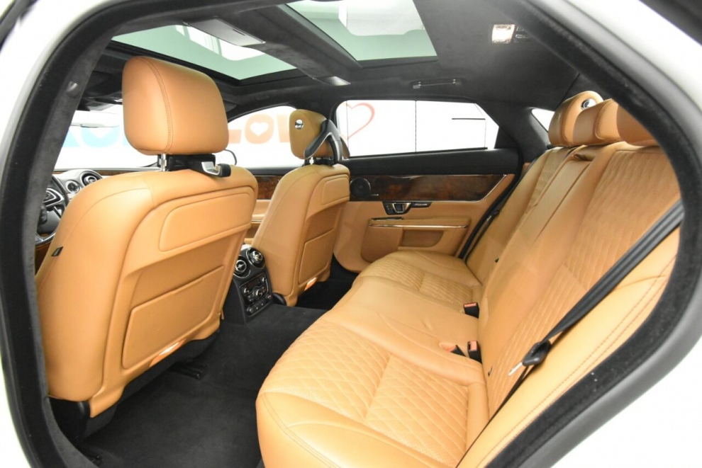 2019 Jaguar XJL Portfolio AWD 4dr Sedan, White, Mileage: 75,491 - photo 19
