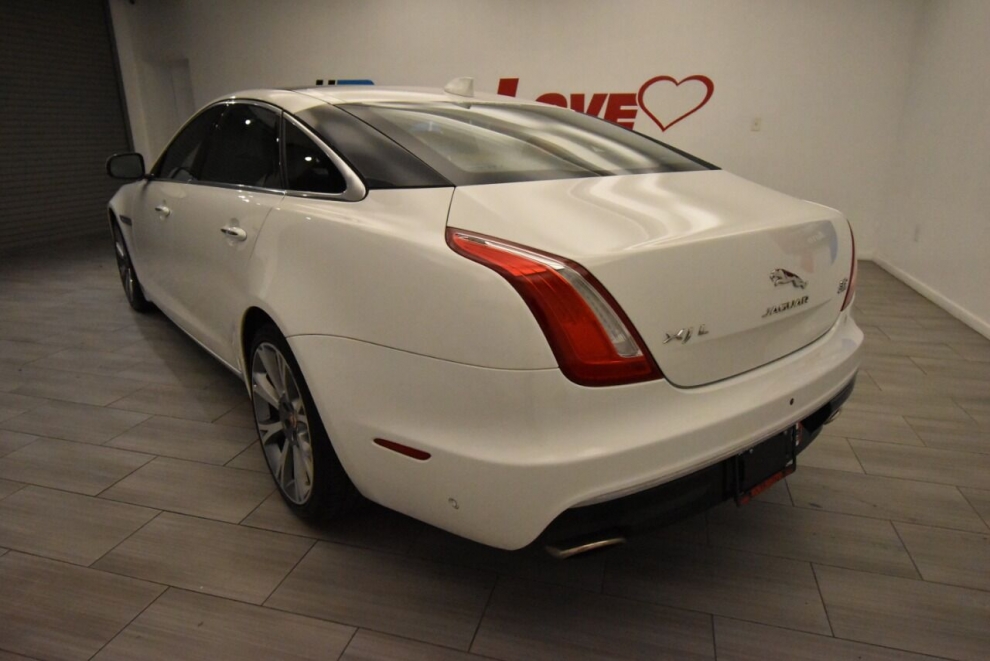 2019 Jaguar XJL Portfolio AWD 4dr Sedan, White, Mileage: 75,491 - photo 2