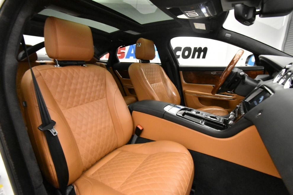 2019 Jaguar XJL Portfolio AWD 4dr Sedan, White, Mileage: 75,491 - photo 25