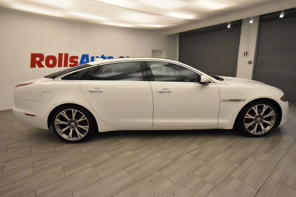 2019 Jaguar XJL Portfolio AWD 4dr Sedan, White, Mileage: 75,491 - photo 6