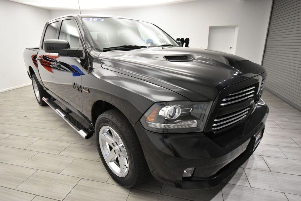 Used 2016 RAM Ram Pickup 1500 Sport 4x4 4dr Crew Cab 5.5 ft. SB Pickup