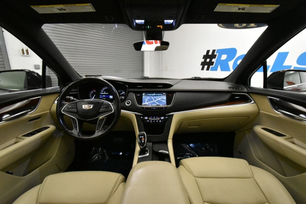 2018 Cadillac XT5 Luxury 4x4 4dr SUV, Purple, Mileage: 43,810 - photo 27