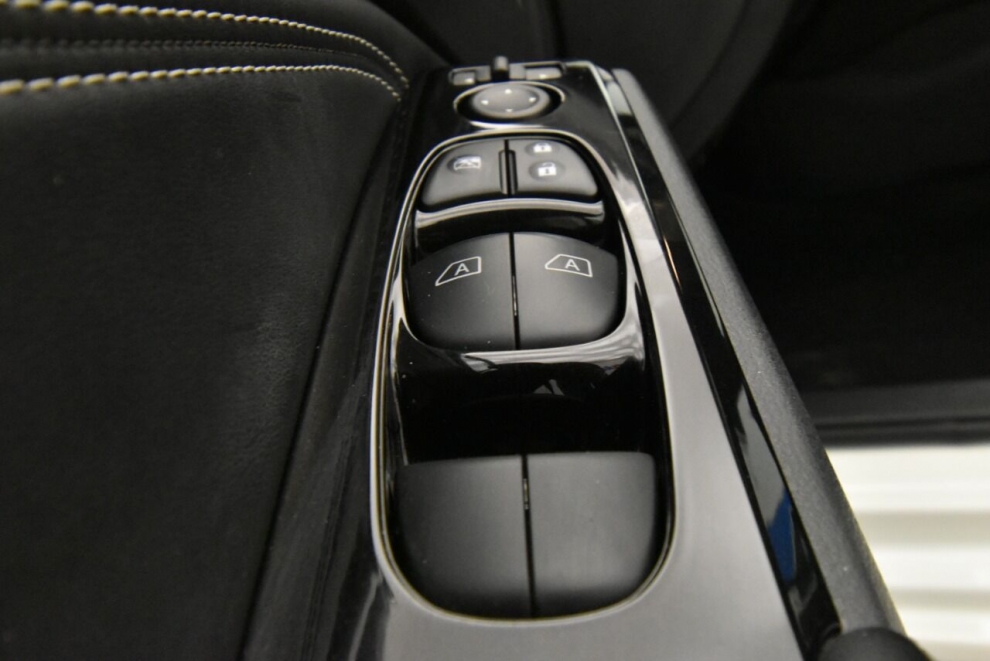 2020 Nissan Altima 2.5 Platinum AWD 4dr Sedan, White, Mileage: 34,866 - photo 24