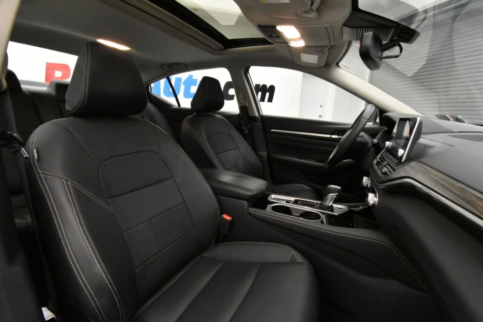 2020 Nissan Altima 2.5 Platinum AWD 4dr Sedan, White, Mileage: 34,866 - photo 31