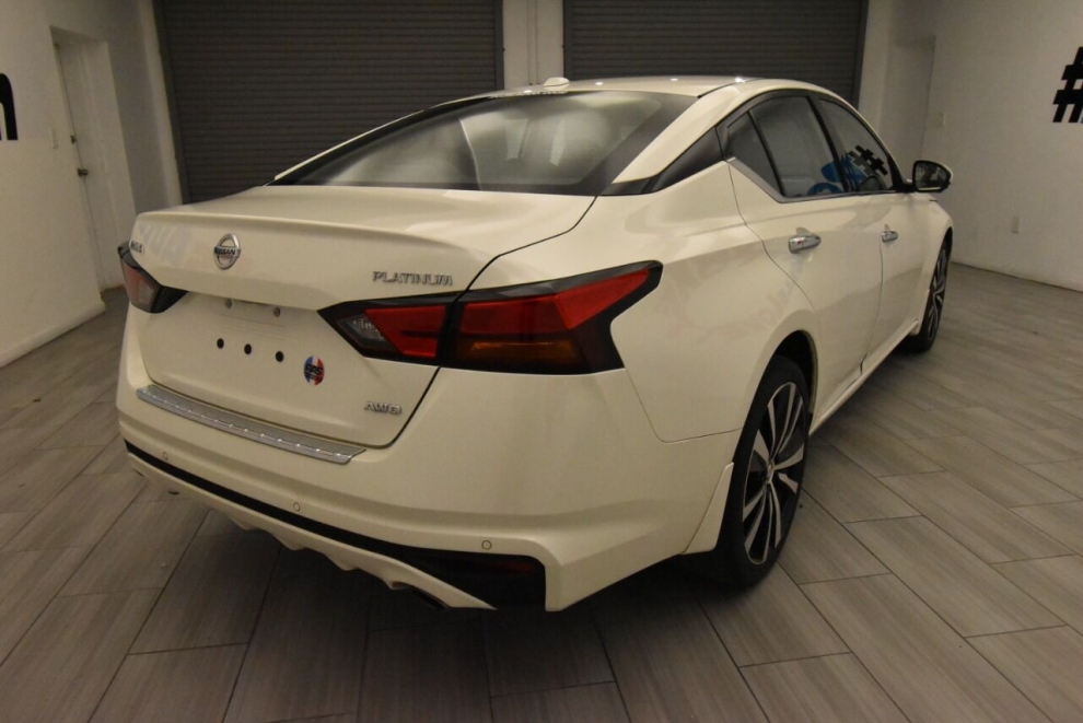 2020 Nissan Altima 2.5 Platinum AWD 4dr Sedan, White, Mileage: 34,866 - photo 4