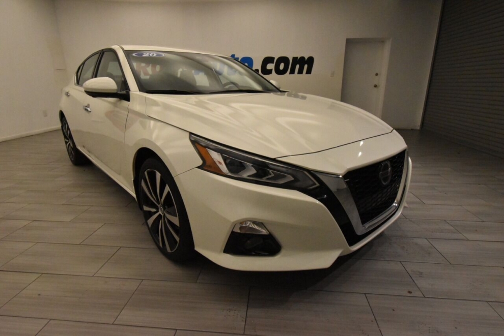 2020 Nissan Altima 2.5 Platinum AWD 4dr Sedan, White, Mileage: 34,866 - photo 7
