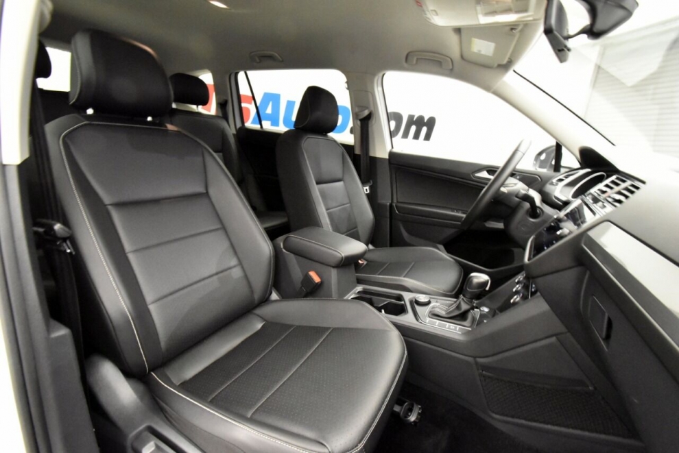 2021 Volkswagen Tiguan SE 4Motion AWD 4dr SUV, White, Mileage: 60,976 - photo 31