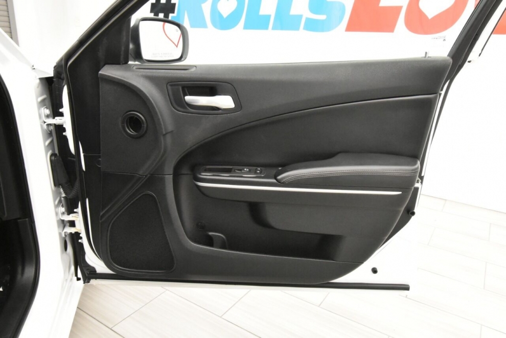 2021 Dodge Charger SXT 4dr Sedan, White, Mileage: 65,139 - photo 24