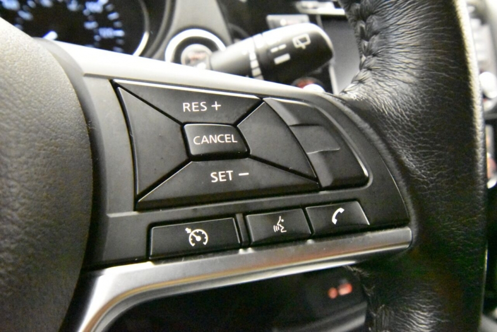 2020 Nissan Rogue SV AWD 4dr Crossover, Orange, Mileage: 60,443 - photo 27