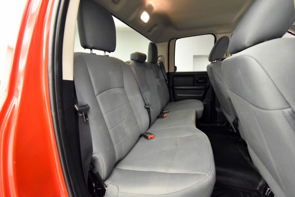 2017 RAM 1500 Express 4x4 4dr Quad Cab 6.3 ft. SB Pickup, Red, Mileage: 80,611 - photo 26
