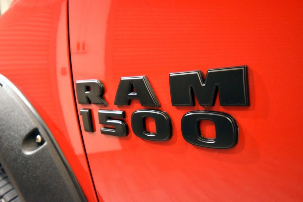2017 RAM 1500 Express 4x4 4dr Quad Cab 6.3 ft. SB Pickup, Red, Mileage: 80,611 - photo 39