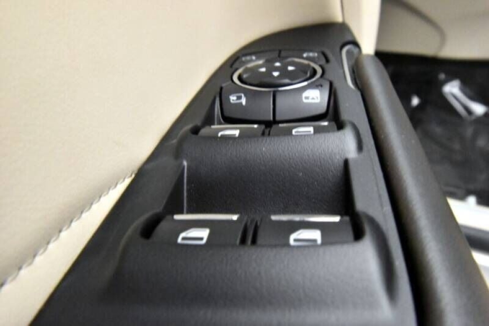 2019 Lincoln MKC Select AWD 4dr SUV, Brown, Mileage: 59,248 - photo 16