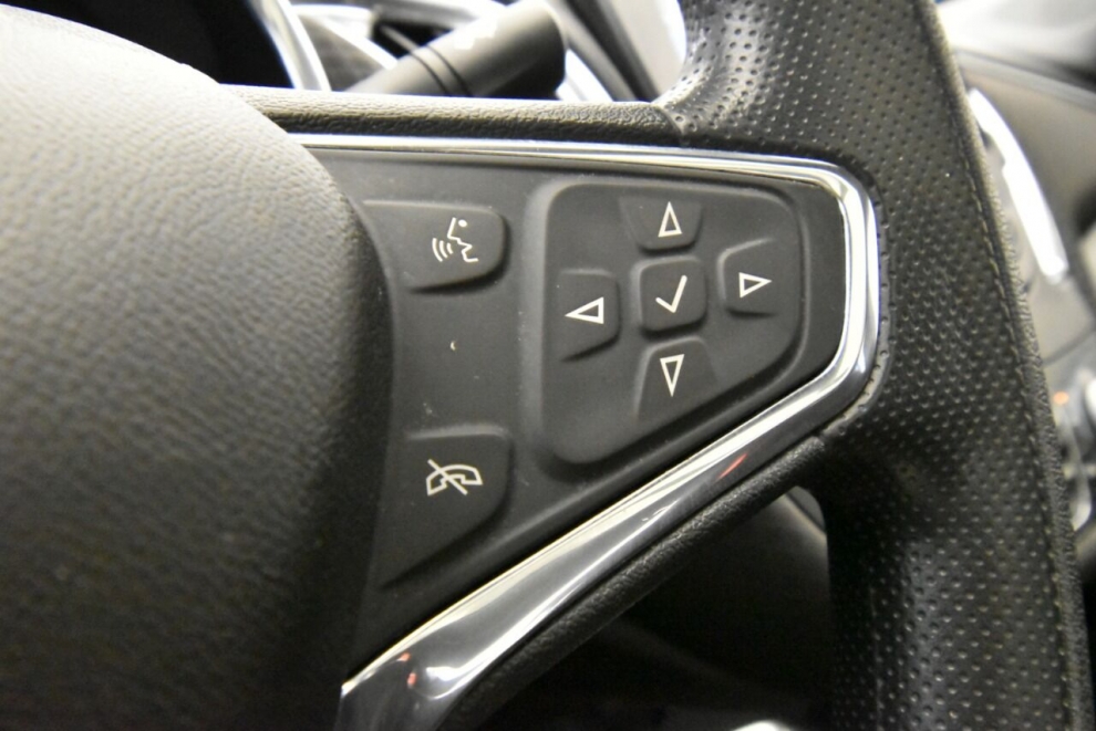 2021 Chevrolet Malibu LT 4dr Sedan, Red, Mileage: 60,451 - photo 27
