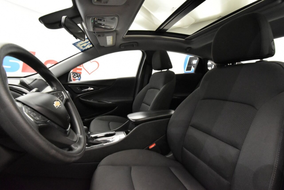 2021 Chevrolet Malibu LT 4dr Sedan, Red, Mileage: 60,451 - photo 10