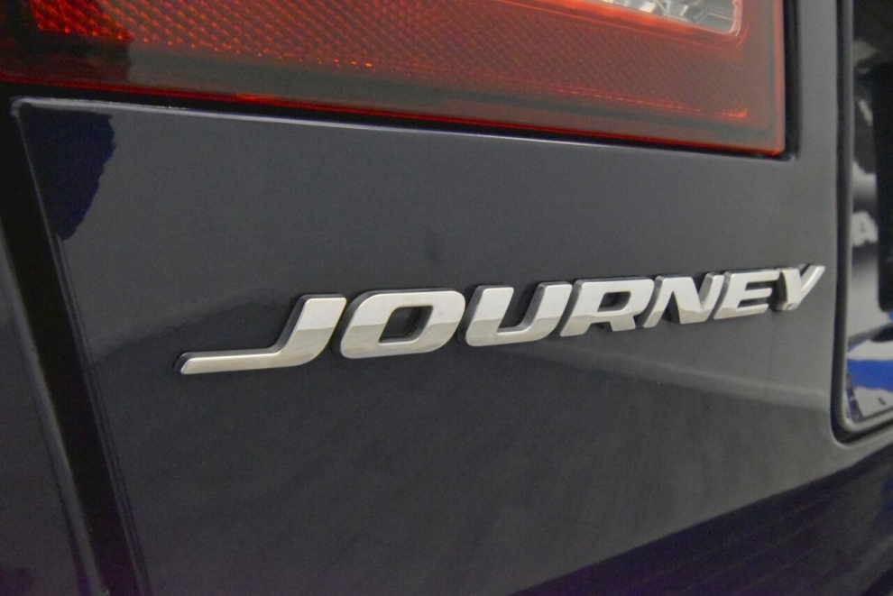2020 Dodge Journey Crossroad 4dr SUV, Blue, Mileage: 62,774 - photo 32
