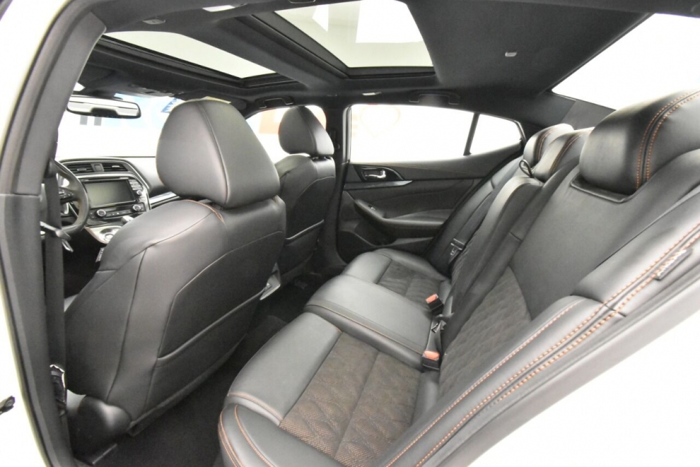 2020 Nissan Maxima 3.5 SR 4dr Sedan, White, Mileage: 41,345 - photo 19