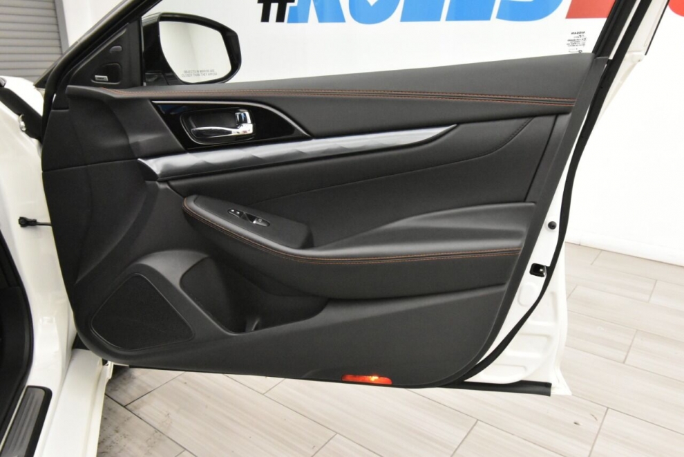 2020 Nissan Maxima 3.5 SR 4dr Sedan, White, Mileage: 41,345 - photo 26