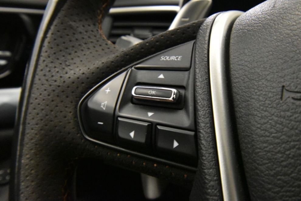 2020 Nissan Maxima 3.5 SR 4dr Sedan, White, Mileage: 41,345 - photo 29