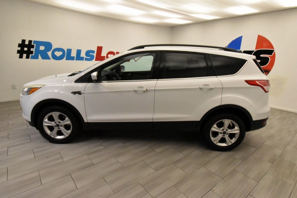 2014 Ford Escape SE AWD 4dr SUV, White, Mileage: 88,262 - photo 1