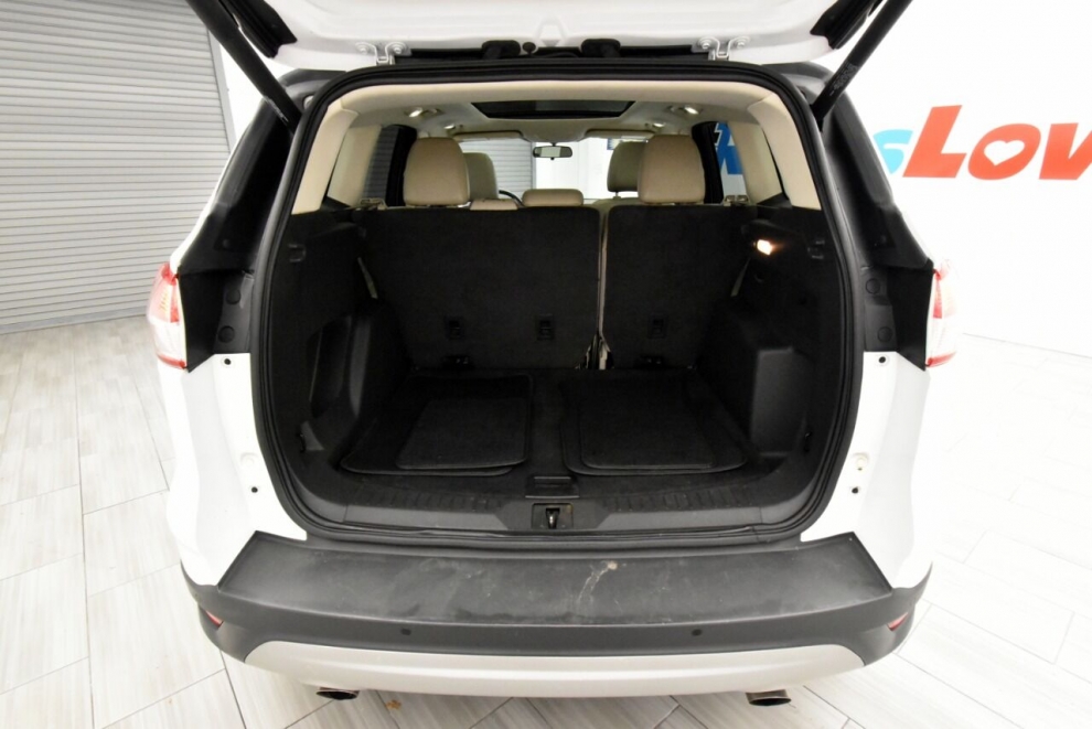 2014 Ford Escape SE AWD 4dr SUV, White, Mileage: 88,262 - photo 21