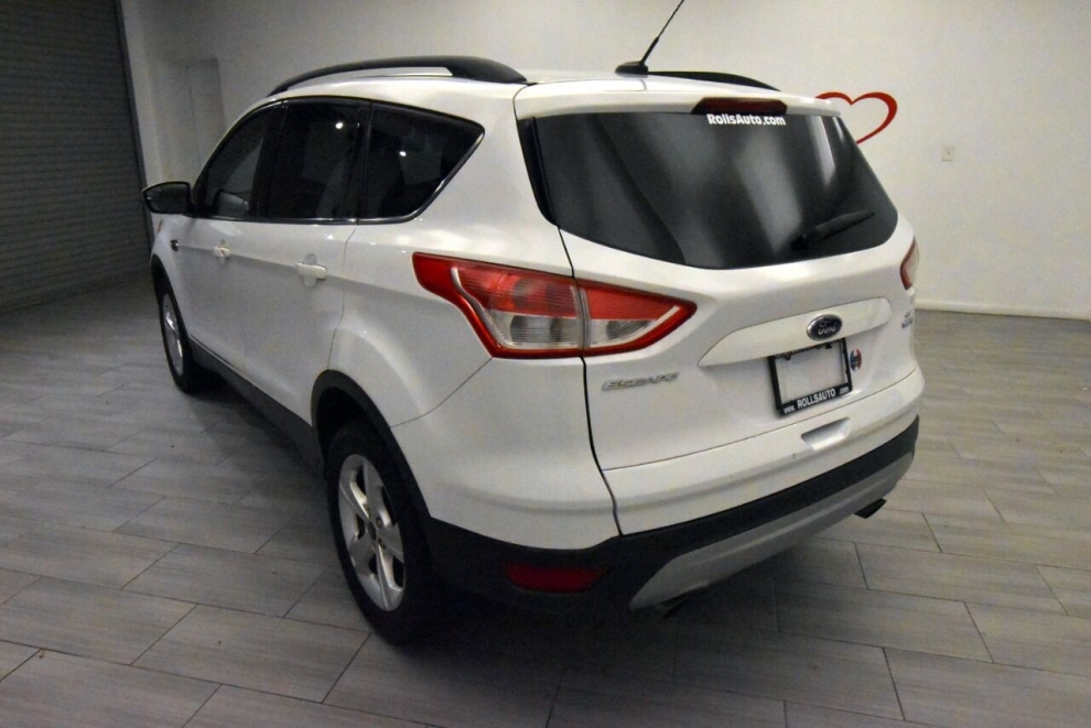 2014 Ford Escape SE AWD 4dr SUV, White, Mileage: 88,262 - photo 2