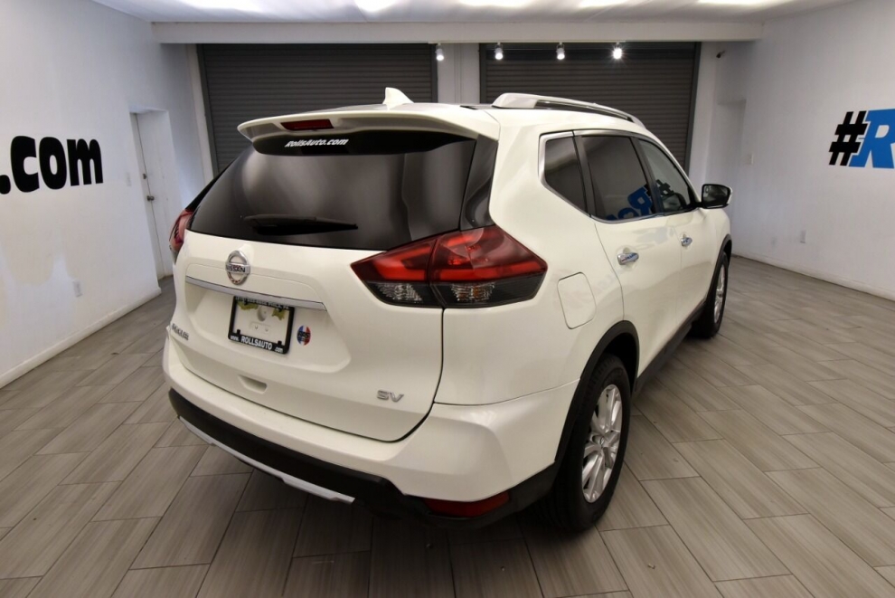2018 Nissan Rogue SV 4dr Crossover, White, Mileage: 90,284 - photo 4