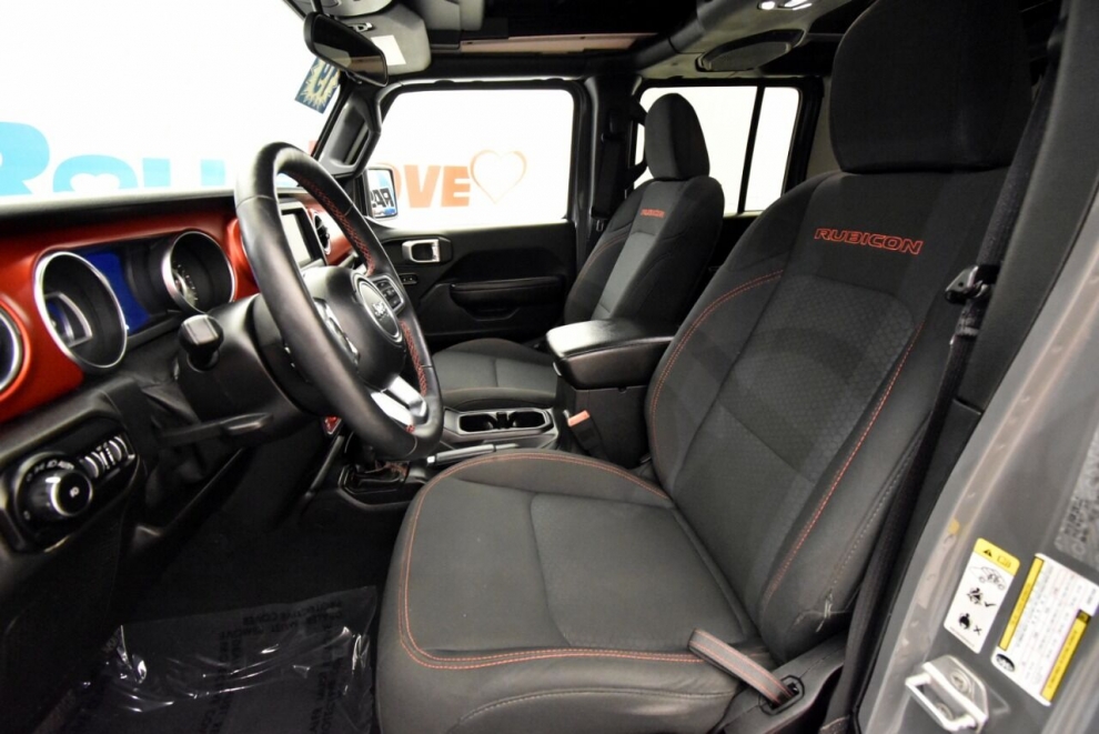 2019 Jeep Wrangler Unlimited Rubicon 4x4 4dr SUV, Gray, Mileage: 71,360 - photo 11