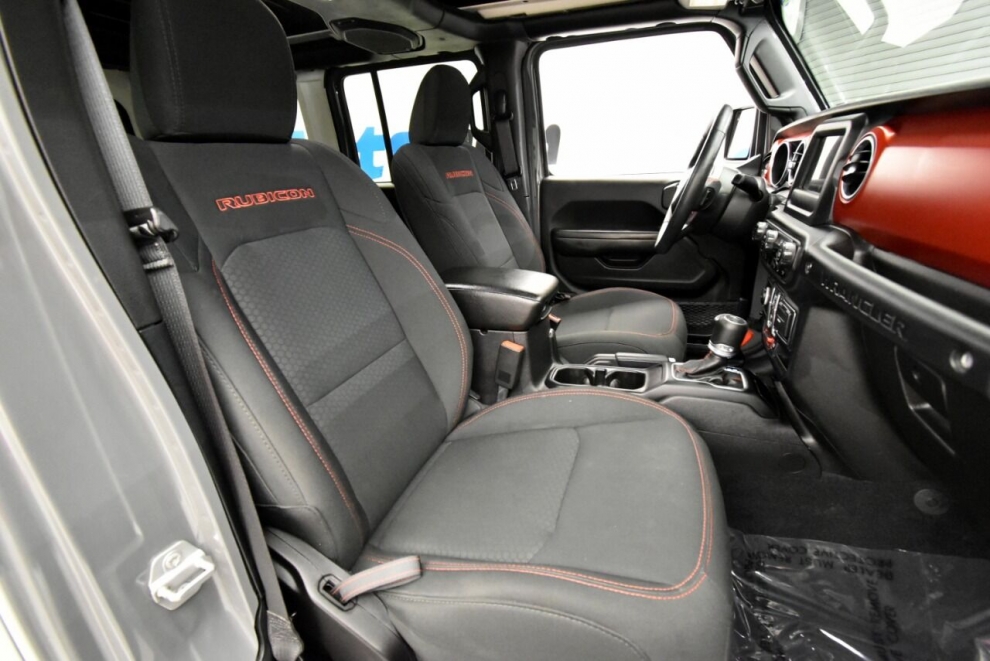 2019 Jeep Wrangler Unlimited Rubicon 4x4 4dr SUV, Gray, Mileage: 71,360 - photo 17