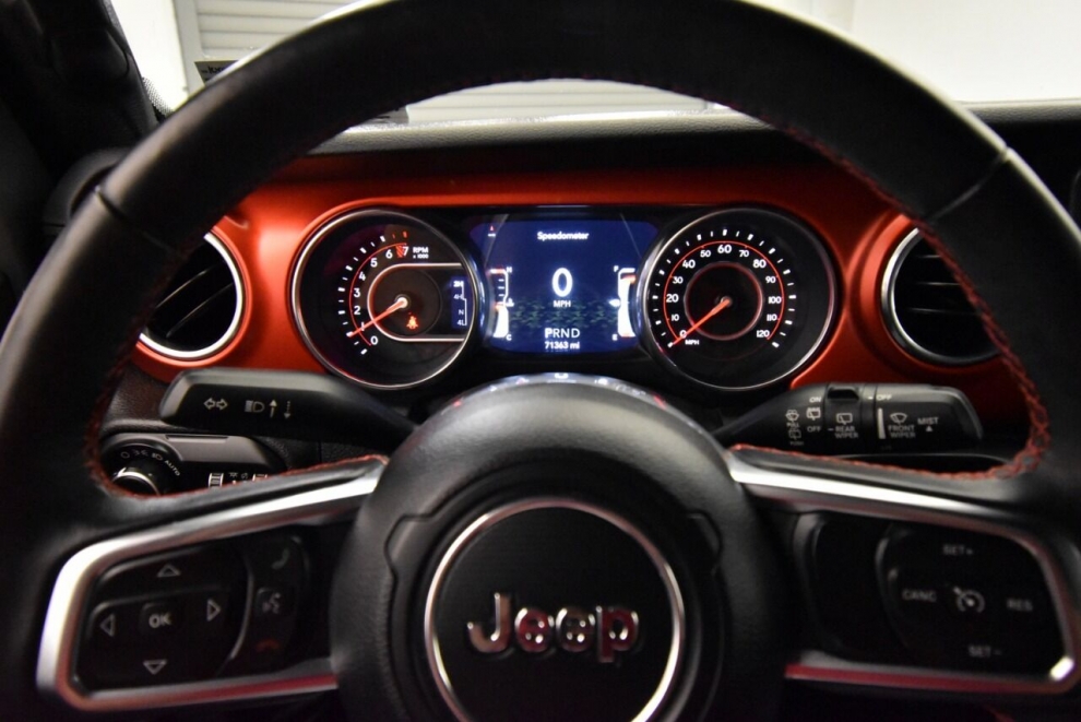 2019 Jeep Wrangler Unlimited Rubicon 4x4 4dr SUV, Gray, Mileage: 71,360 - photo 24
